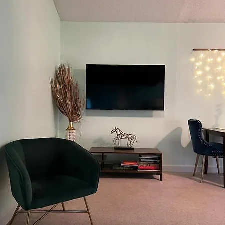 Cozy Loft With Parking And Private Patio W/ Grill Apartment Wilmington Exterior photo