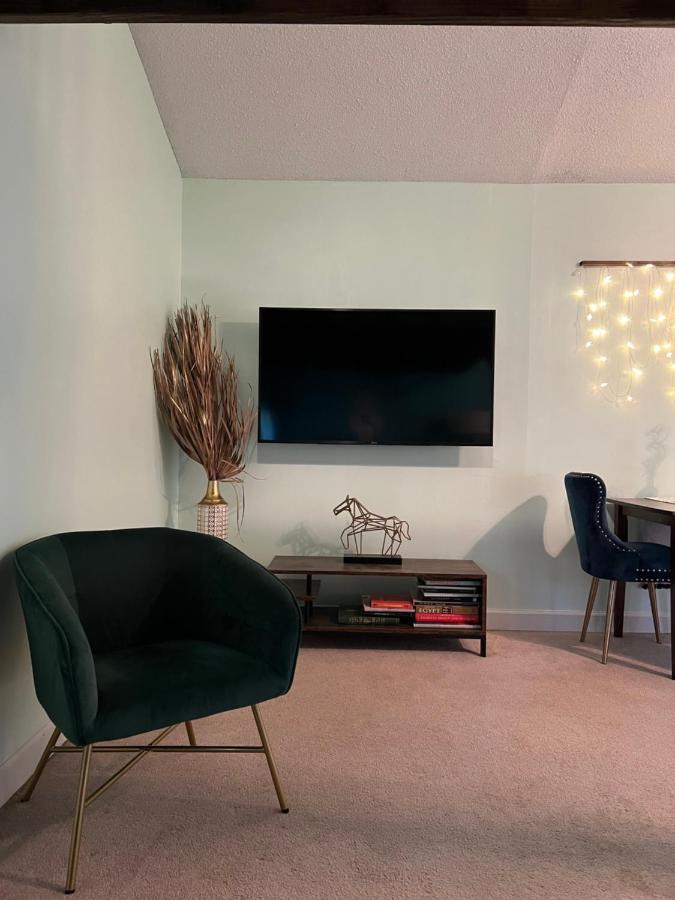 Cozy Loft With Parking And Private Patio W/ Grill Apartment Wilmington